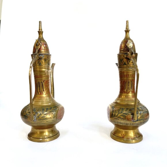 Set of two Vintage Ornate Solid Brass and Enamel Teapot Genie Lamp Oil P… - Picture 3 of 8